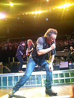 Bruce à Oaklad, Patti et Steeve en fond