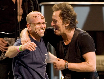 Bruce et un Fan : Glory Day sur le Front